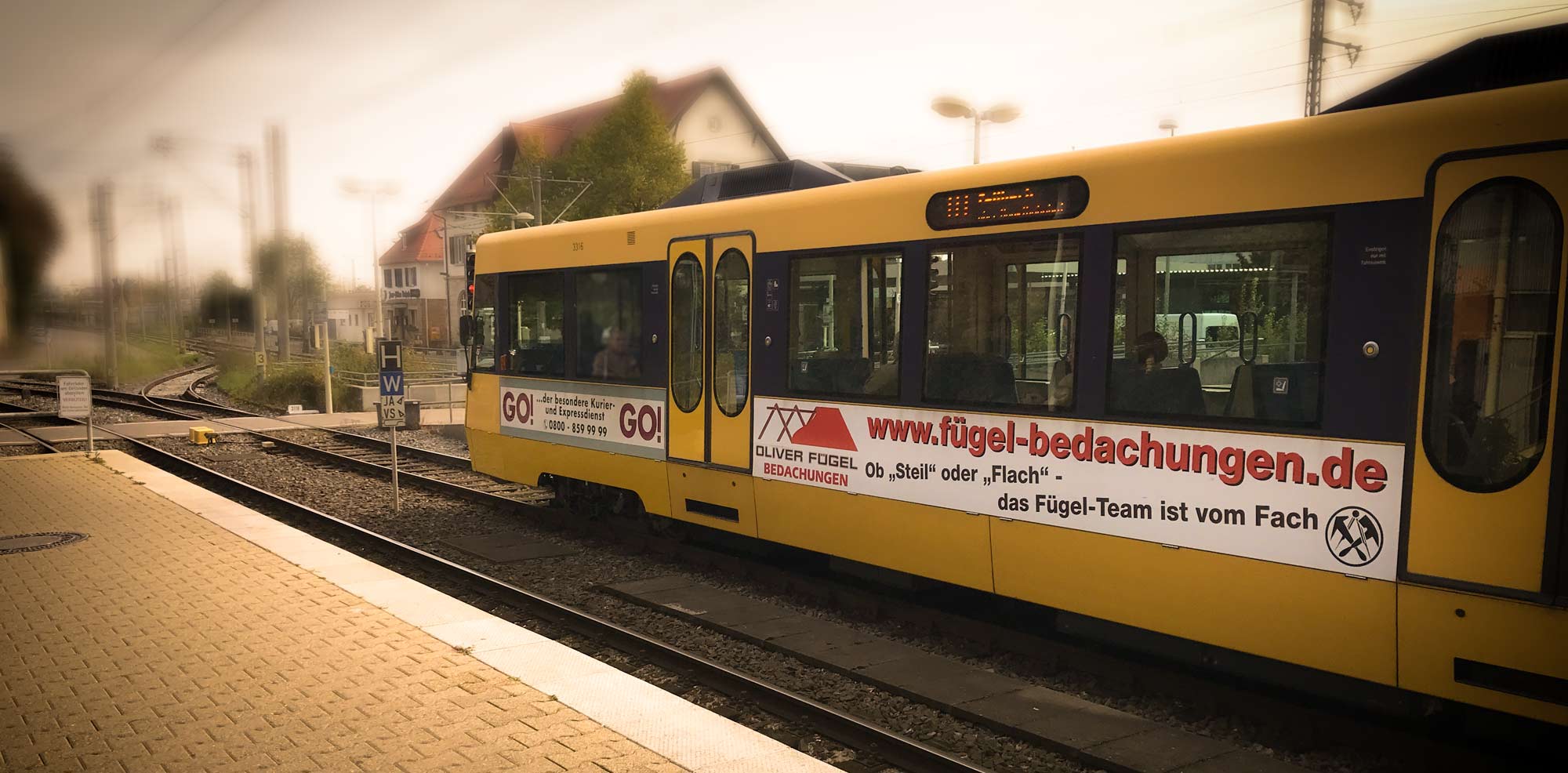 Oliver-Fügel-Bedachungen-S-Bahn Dachdecker in Stuttgart Werbefläche