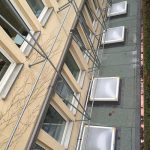 Flachdach mit Lichtkuppeln